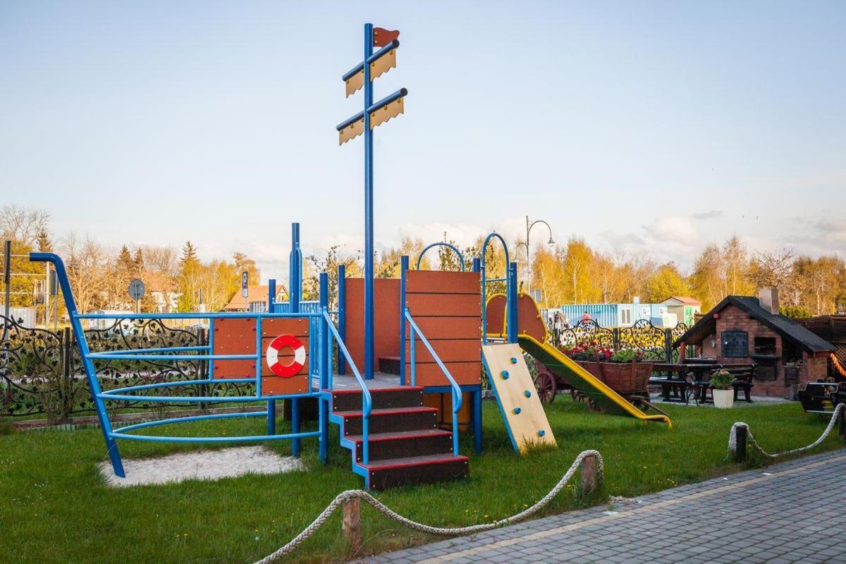 Willa Roza Łeba Exteriör bild